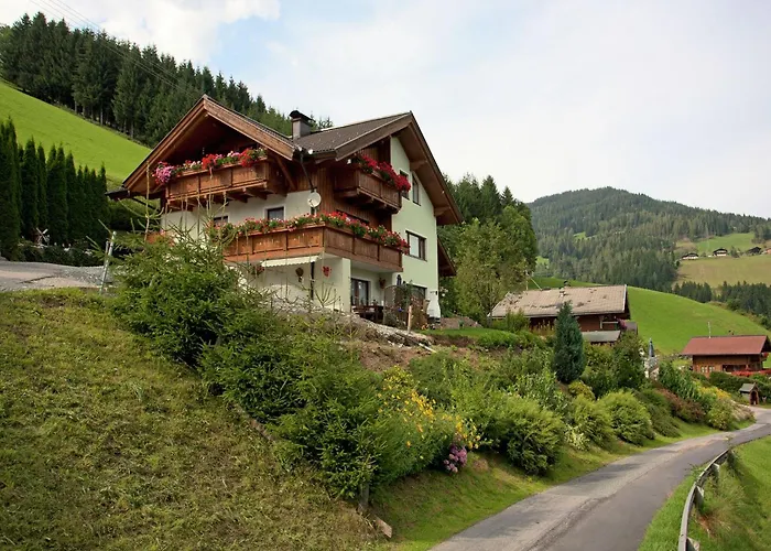 Appartement In Near Slopes Wagrain